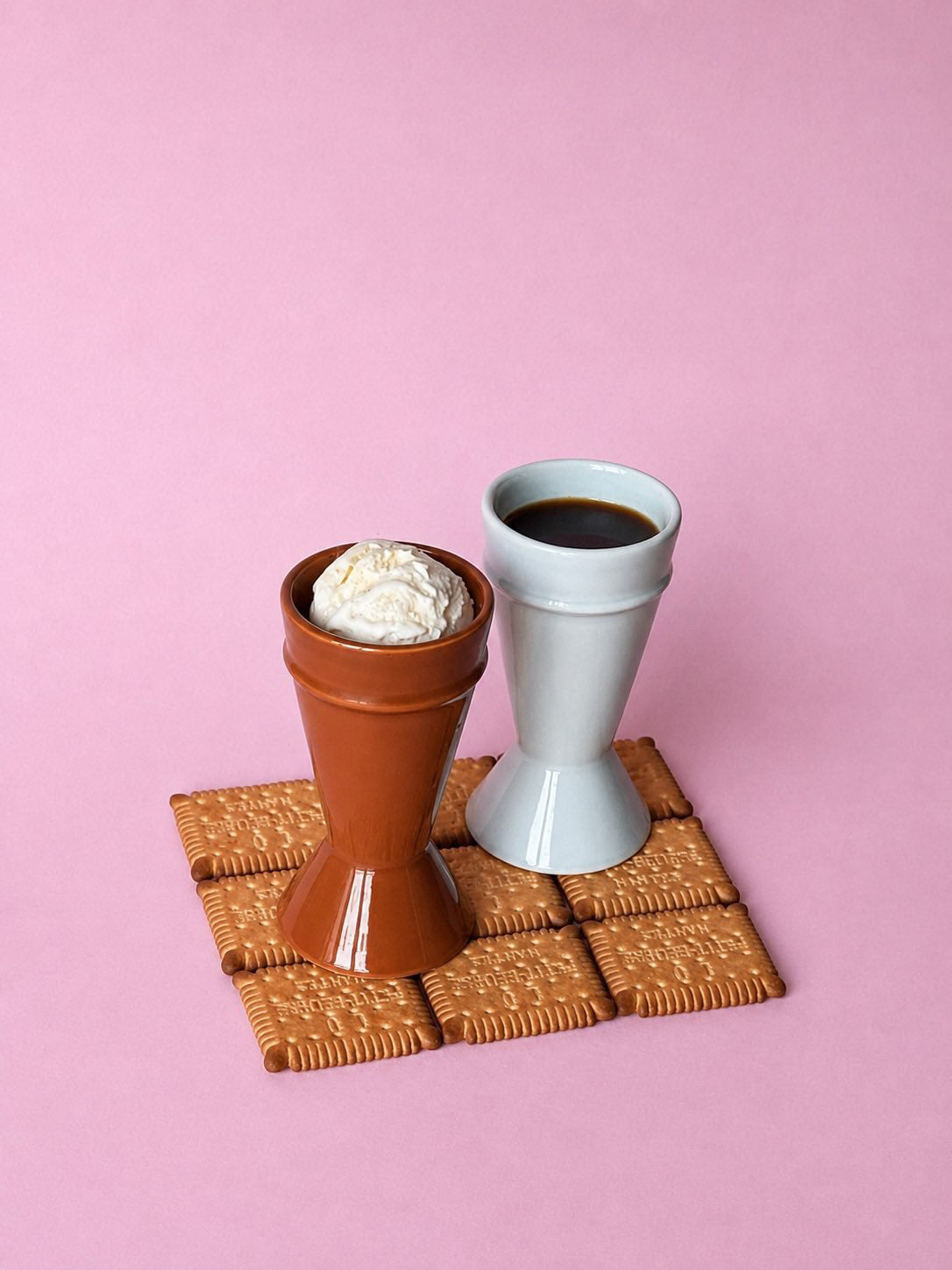 nouveau-mazagran-coffee-ice-cream-caramel-nude-ceramic-cup-atelier-maison-quatre.jpg